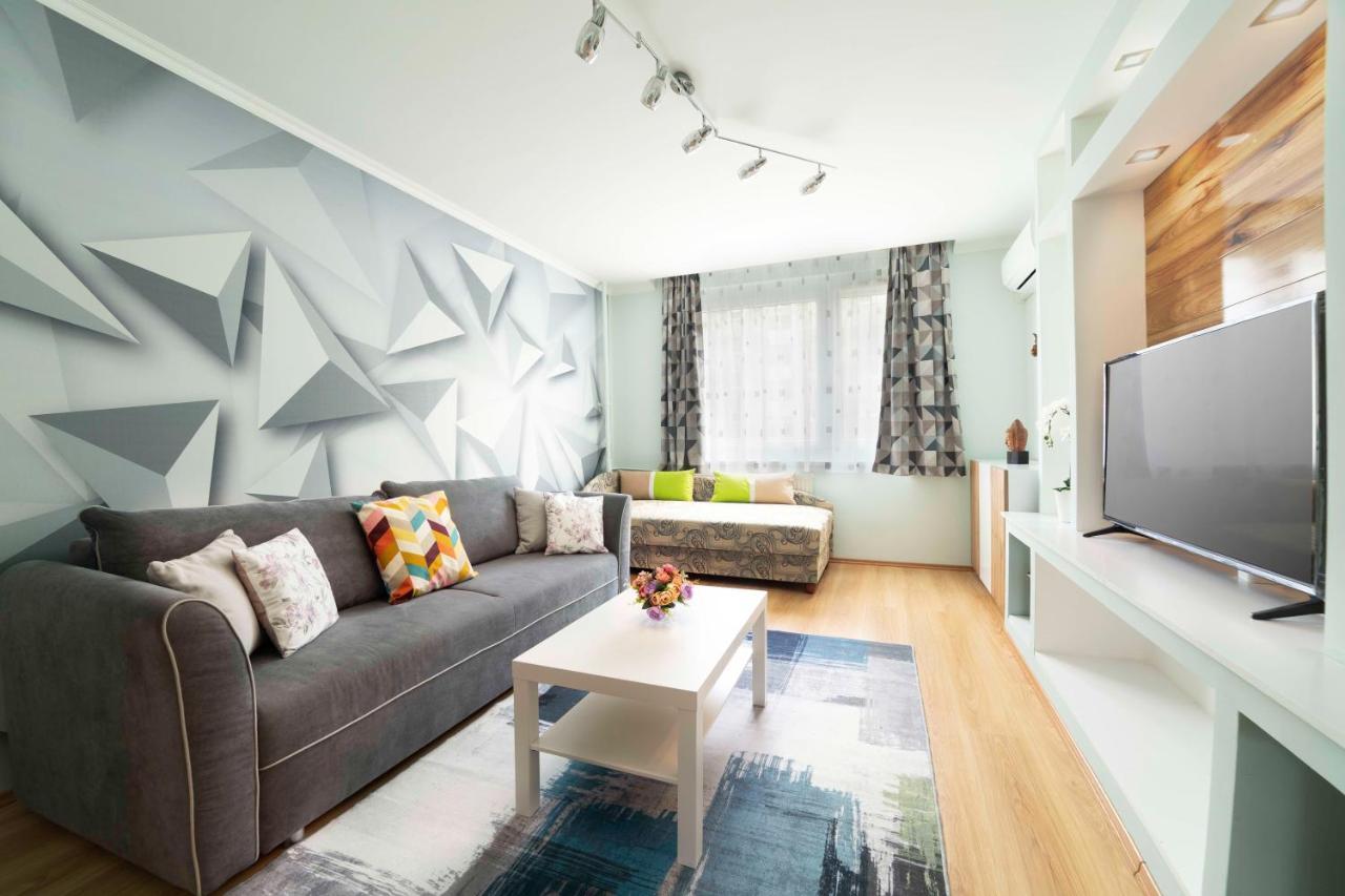 Comfort 66 - Real-Life 3-Room Family Stay With 4 Beds Miskolc Dış mekan fotoğraf