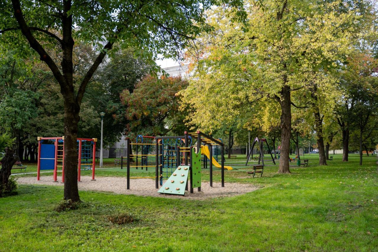 Comfort 66 - Real-Life 3-Room Family Stay With 4 Beds Miskolc Dış mekan fotoğraf